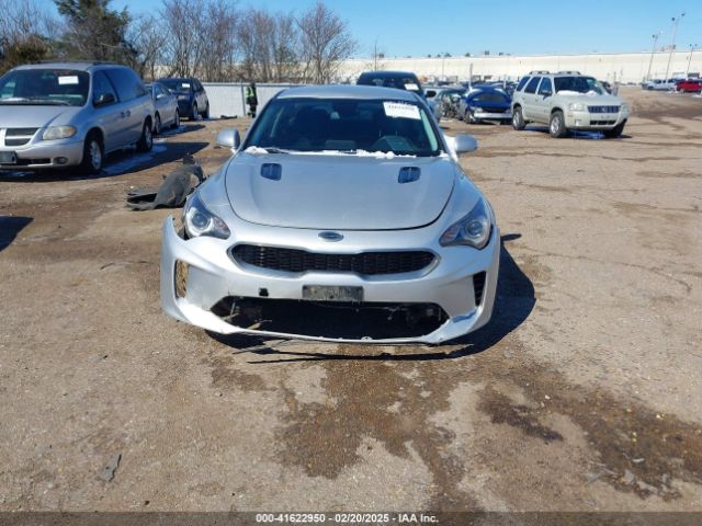 KNAE15LA9J6034101 KIA Stinger