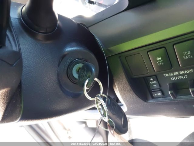 5TFDW5F10GX551527 Toyota Tundra Sr5 5.7l V8