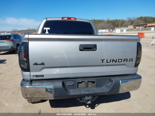 5TFDW5F10GX551527 Toyota Tundra Sr5 5.7l V8