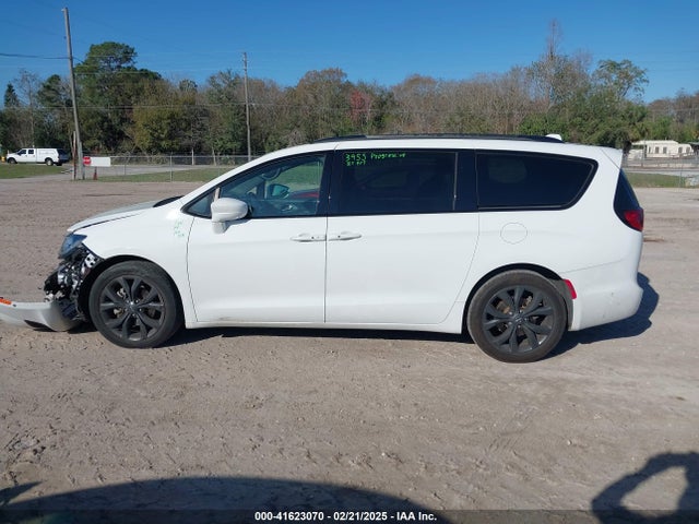 Chrysler Pacifica Touring L 2020 2C4RC1BG5LR287182 Image 14