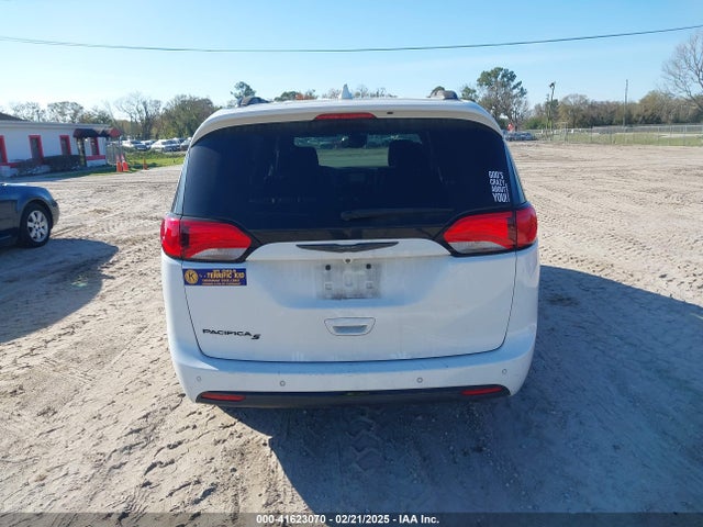 Chrysler Pacifica Touring L 2020 2C4RC1BG5LR287182 Image 16