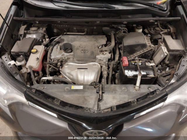 2T3RFREV5JW795056 Toyota Rav4 Xle