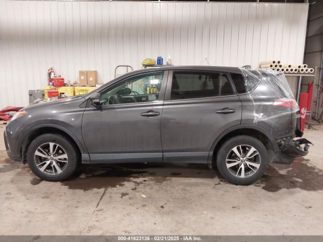 2T3RFREV5JW795056 Toyota Rav4 Xle