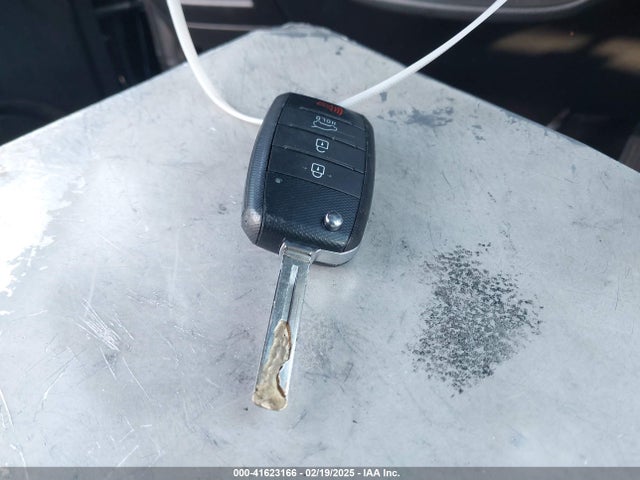KIA SOUL + 2018 KNDJP3A53J7546697 Image 11