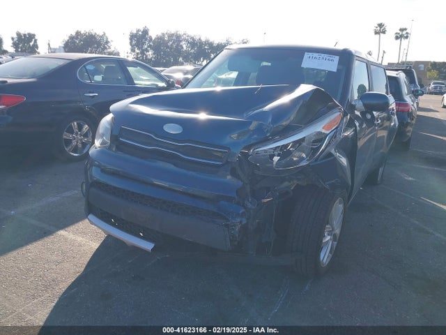 KIA SOUL + 2018 KNDJP3A53J7546697 Image 2