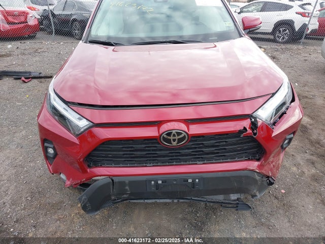 2T3A1RFVXRW467380 Toyota Rav4 Xle Premium