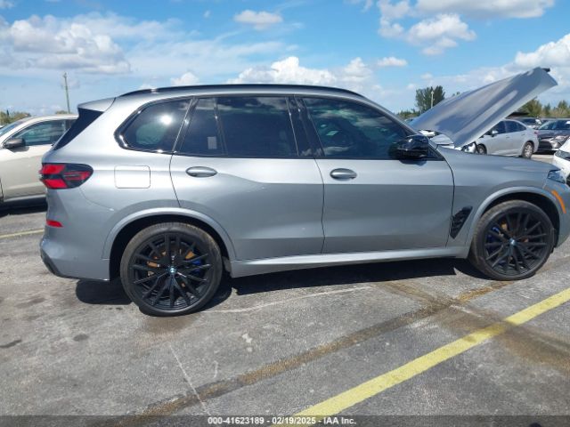 5UX33EU03S9X62019 BMW X5 M60i