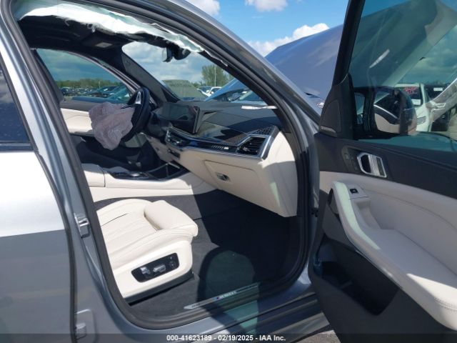 5UX33EU03S9X62019 BMW X5 M60i