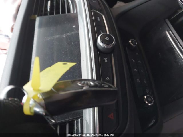 W04GL6SX4J1074546 Buick Regal Sportback Preferred