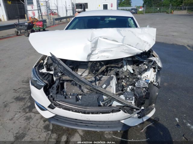 W04GL6SX4J1074546 Buick Regal Sportback Preferred