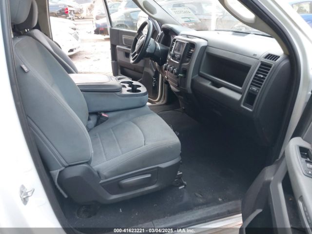 2019 RAM 1500 CLASSIC 3C6JR6DTXKG580090 Photo 4