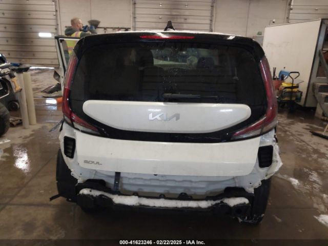 KNDJ23AU1P7843806 KIA SOUL LX