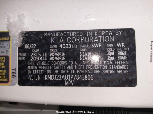 KNDJ23AU1P7843806 KIA SOUL LX