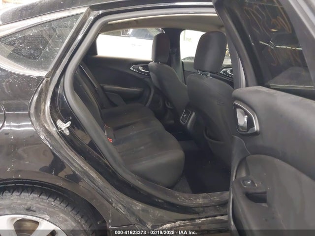 Chrysler 200 Limited 2015 1C3CCCAB2FN696575 Image 8
