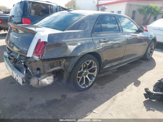 2018 CHRYSLER 300 2C3CCABG8JH243562 Photo 3