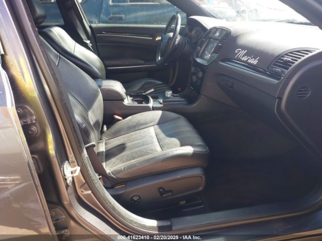 2018 CHRYSLER 300 2C3CCABG8JH243562 Photo 4
