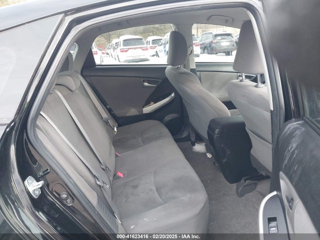 Toyota Prius Two 2014 JTDKN3DU5E0377567 Image 8