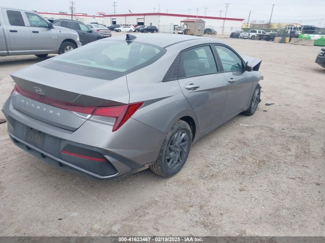KMHLM4DG6RU656642 Hyundai ELANTRA SEL