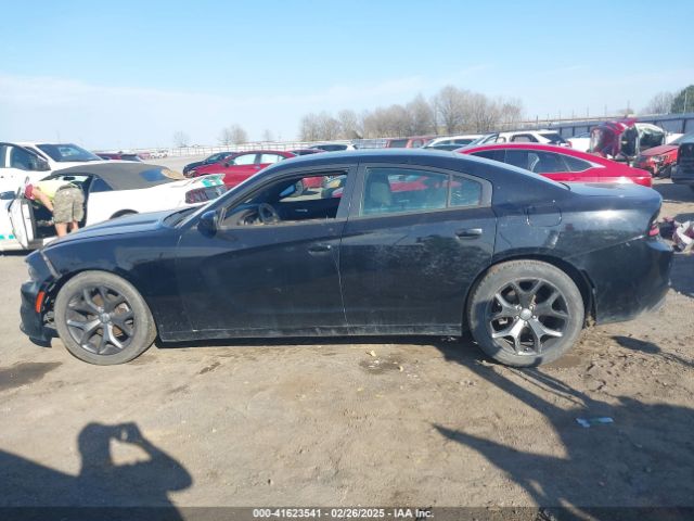 2C3CDXBG8FH752283 Dodge Charger Se