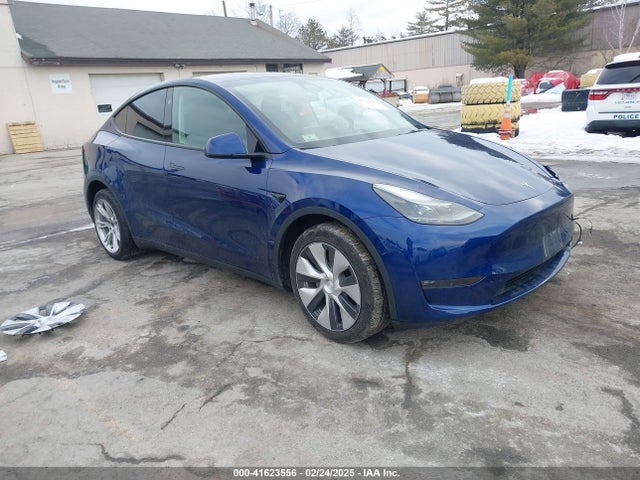 2023 TESLA MODEL Y 7SAYGAEE4PF799790 Photo 0