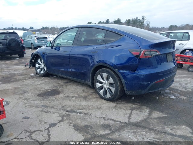 2023 TESLA MODEL Y 7SAYGAEE4PF799790 Photo 2