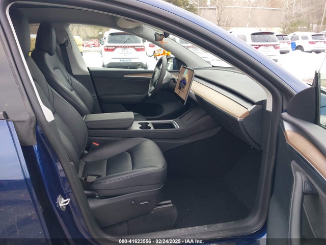 2023 TESLA MODEL Y 7SAYGAEE4PF799790 Photo 4