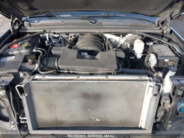 1GNSKHKC4JR130845 Chevrolet Suburban Lt