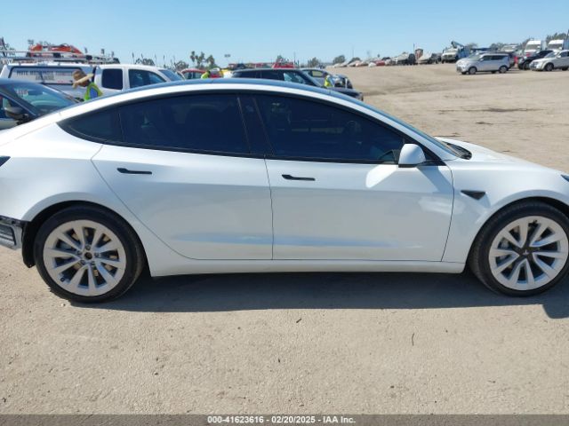 5YJ3E1EA6NF130895 Tesla Model 3 Rear-wheel Drive
