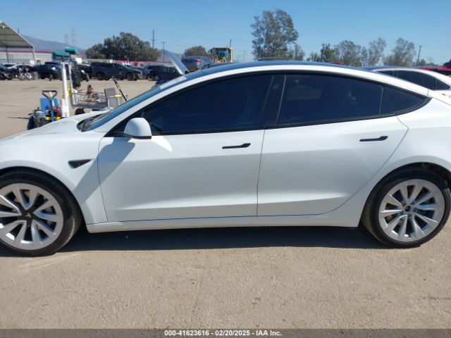 5YJ3E1EA6NF130895 Tesla Model 3 Rear-wheel Drive