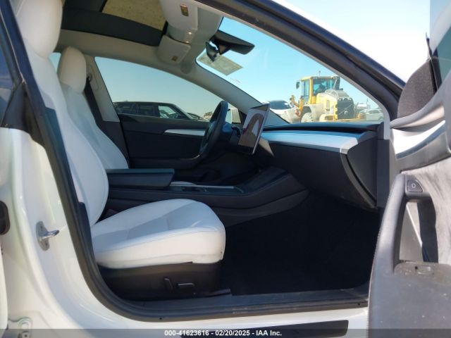 5YJ3E1EA6NF130895 Tesla Model 3 Rear-wheel Drive