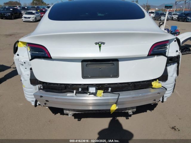 5YJ3E1EA6NF130895 Tesla Model 3 Rear-wheel Drive