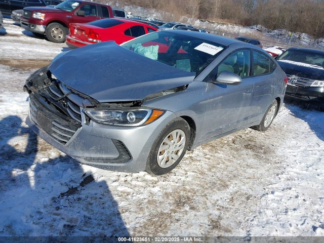 5NPD74LF2HH104105 Hyundai ELANTRA SE