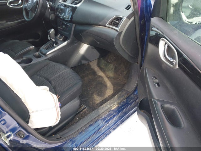 3N1AB7AP8JL637518 Nissan SENTRA SV