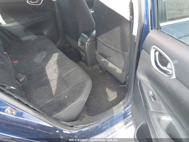 3N1AB7AP8JL637518 Nissan SENTRA SV