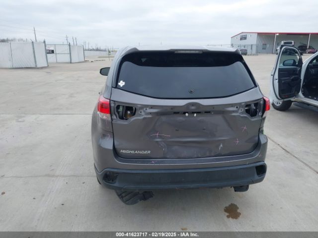 5TDZZRFH3JS251057 Toyota Highlander Le
