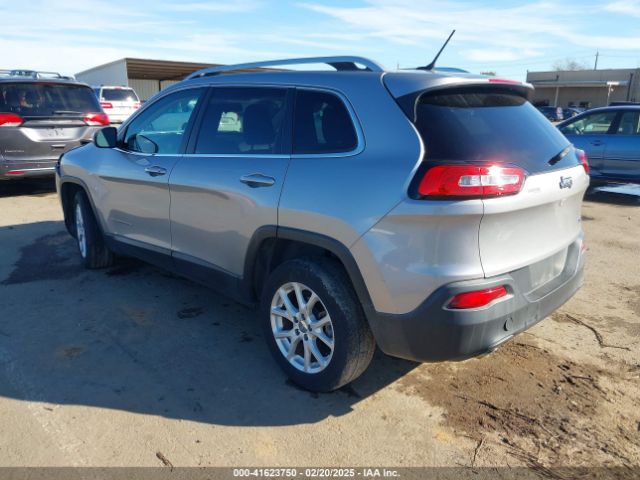1C4PJLCB4GW290583 Jeep Cherokee Latitude