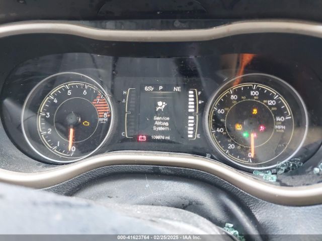 1C4PJMCX1JD593518 Jeep Cherokee Latitude 4x4
