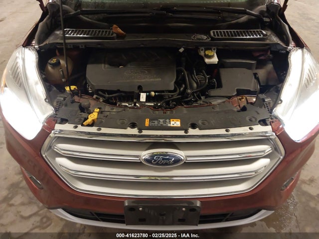 1FMCU9HD0JUA59990 Ford ESCAPE SEL