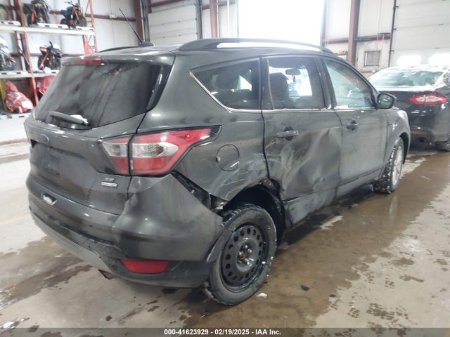 1FMCU9G99HUC68863 Ford ESCAPE SE