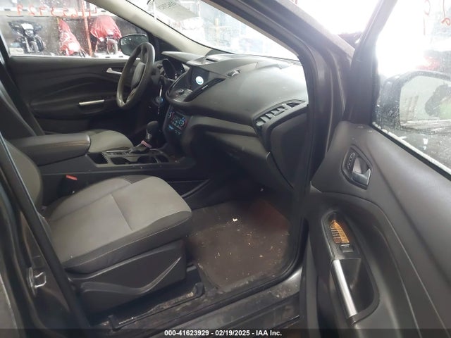 1FMCU9G99HUC68863 Ford ESCAPE SE