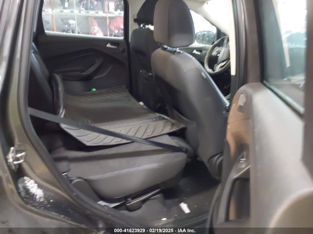 1FMCU9G99HUC68863 Ford ESCAPE SE