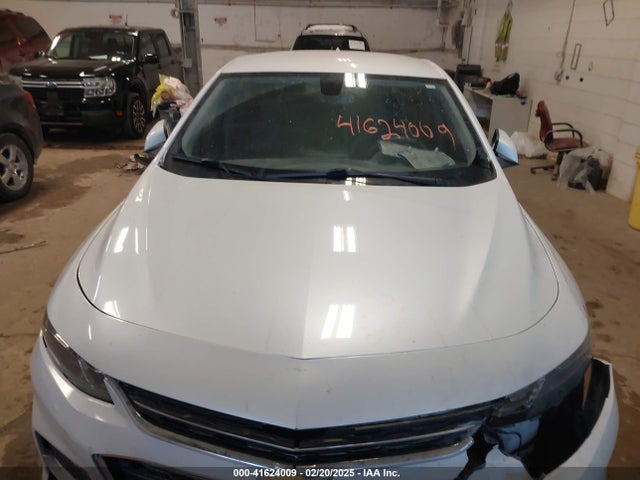 1G1ZE5ST8HF251265 Chevrolet MALIBU 1LT