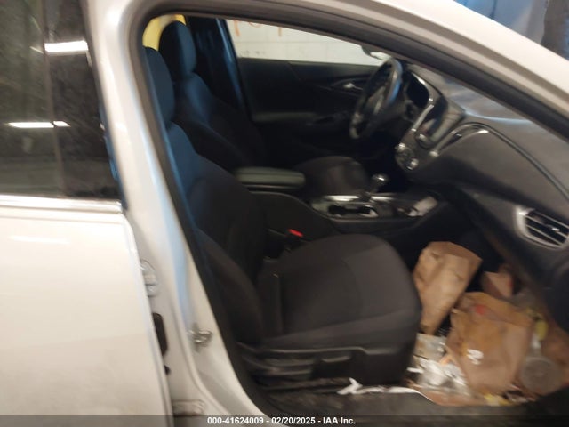 1G1ZE5ST8HF251265 Chevrolet MALIBU 1LT