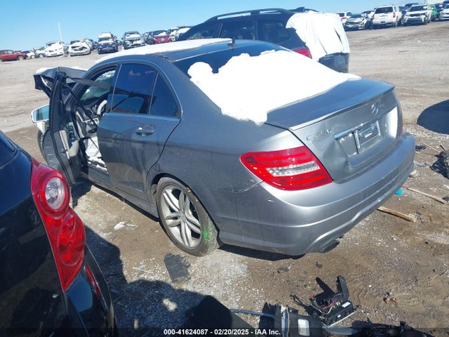 2014 Mercedes-benz C 250 Luxury/sport მანქანა იყიდება აუქციონზე, vin: WDDGF4HB2EA949017, აუქციონის ნომერი: 41624087