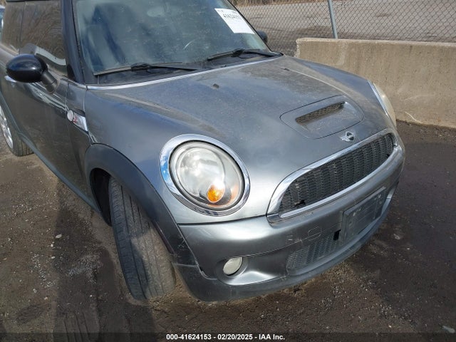 2009 MINI COOPER S WMWMF73589TW88161 Photo 5