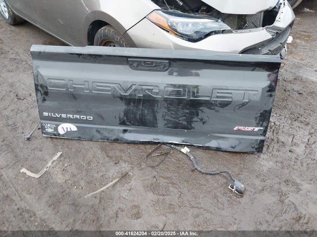 Продаж на аукціоні авто 2023 Chevrolet Silverado 1500 4wd  Short Bed Rst, vin: 2GCUDEED1P1100203, номер лоту: 41624204