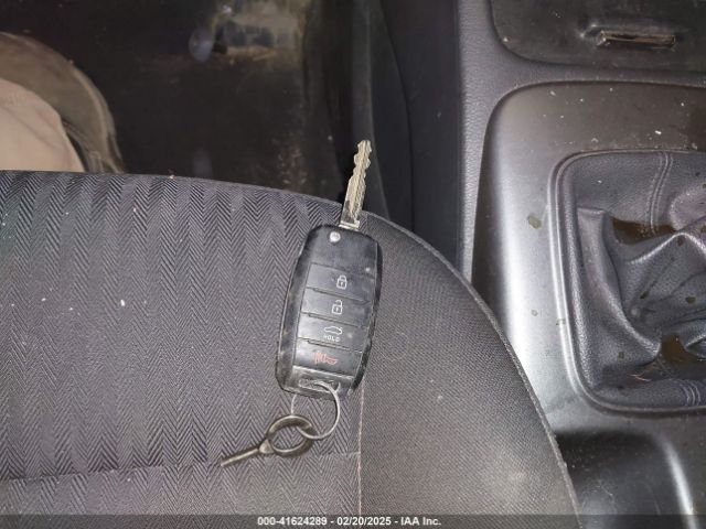 KNAFK4A63G5612296 KIA FORTE LX