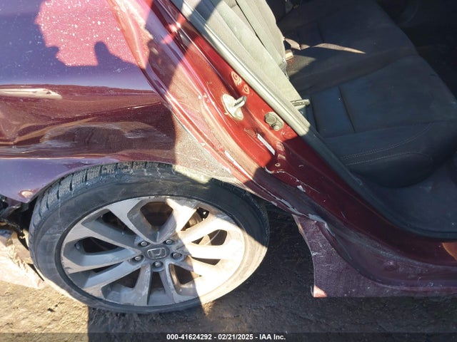 Honda k24w1 2014 1HGCR2F51EA025283 Image 18