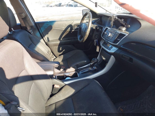 Honda k24w1 2014 1HGCR2F51EA025283 Image 5