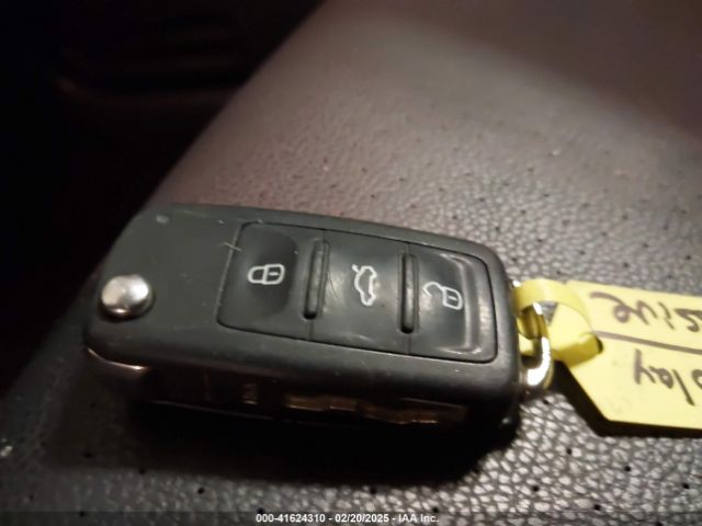 3VWB67AJ6HM328519 Volkswagen Jetta 1.4t Se